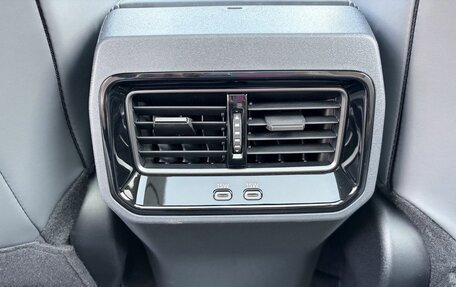 Toyota RAV4, 2026 год, 4 050 000 рублей, 19 фотография
