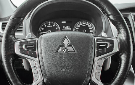 Mitsubishi Pajero Sport III рестайлинг, 2016 год, 2 730 000 рублей, 11 фотография
