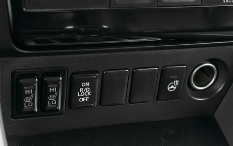 Mitsubishi Pajero Sport III рестайлинг, 2016 год, 2 730 000 рублей, 15 фотография