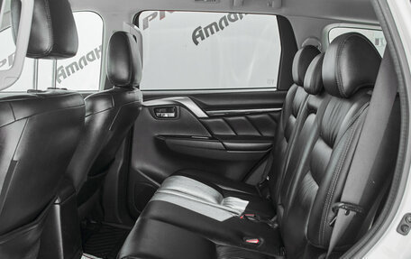 Mitsubishi Pajero Sport III рестайлинг, 2016 год, 2 730 000 рублей, 22 фотография
