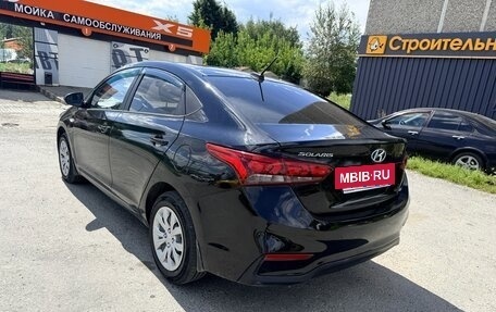 Hyundai Solaris II рестайлинг, 2018 год, 900 000 рублей, 7 фотография
