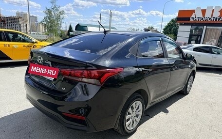 Hyundai Solaris II рестайлинг, 2018 год, 900 000 рублей, 11 фотография