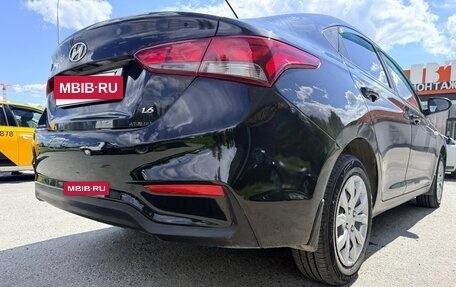Hyundai Solaris II рестайлинг, 2018 год, 900 000 рублей, 12 фотография