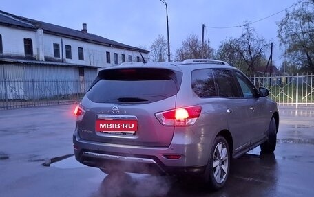 Nissan Pathfinder, 2014 год, 1 580 000 рублей, 5 фотография
