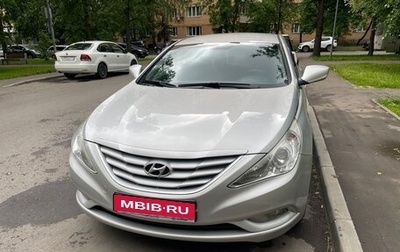 Hyundai Sonata VI, 2011 год, 950 000 рублей, 1 фотография