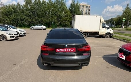 BMW 7 серия, 2018 год, 2 800 000 рублей, 4 фотография