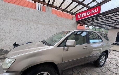 Lexus RX IV рестайлинг, 2002 год, 850 000 рублей, 3 фотография