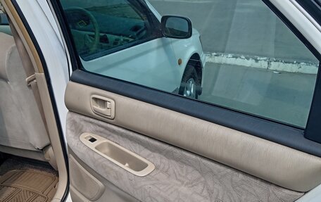 Toyota Vista V30, 1998 год, 385 000 рублей, 6 фотография