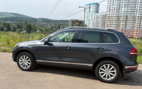 Volkswagen Touareg III, 2015 год, 3 190 000 рублей, 2 фотография