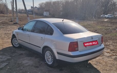 Volkswagen Passat B5+ рестайлинг, 1996 год, 310 000 рублей, 3 фотография