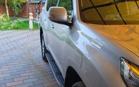 Toyota Land Cruiser Prado 150 рестайлинг 2, 2015 год, 3 500 000 рублей, 3 фотография