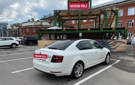 Skoda Octavia, 2017 год, 2 000 000 рублей, 6 фотография