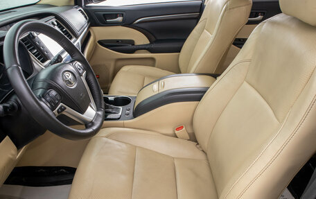 Toyota Highlander III, 2014 год, 2 849 000 рублей, 11 фотография