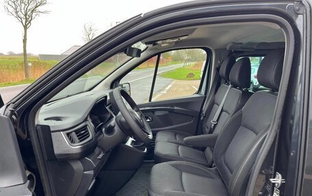 Renault Trafic, 2023 год, 3 780 000 рублей, 7 фотография