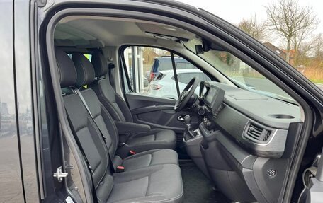 Renault Trafic, 2023 год, 3 780 000 рублей, 10 фотография
