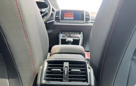 Skoda Karoq I, 2023 год, 2 215 000 рублей, 20 фотография