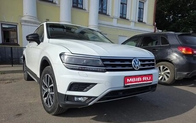 Volkswagen Tiguan II, 2019 год, 3 200 000 рублей, 1 фотография