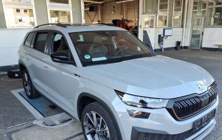 Skoda Kodiaq I, 2023 год, 3 980 000 рублей, 1 фотография