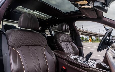 BMW 7 серия, 2017 год, 3 700 000 рублей, 12 фотография