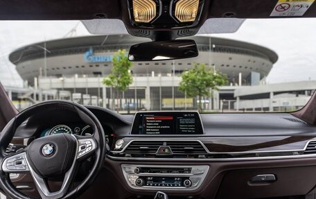 BMW 7 серия, 2017 год, 3 700 000 рублей, 20 фотография
