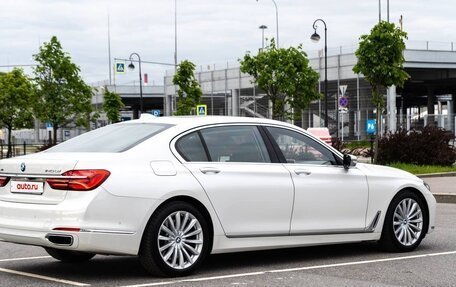 BMW 7 серия, 2017 год, 3 700 000 рублей, 27 фотография