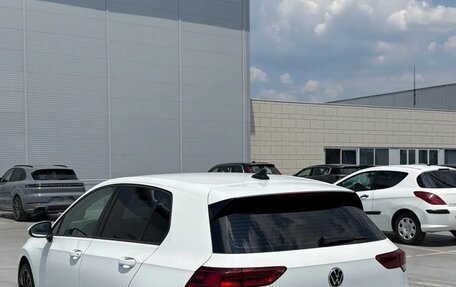 Volkswagen Golf VIII, 2023 год, 1 820 000 рублей, 3 фотография