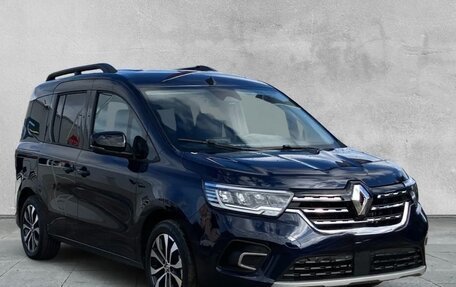 Renault Kangoo, 2024 год, 2 400 000 рублей, 3 фотография