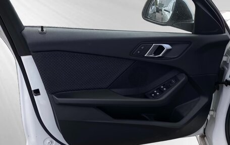 BMW 1 серия, 2023 год, 2 699 999 рублей, 12 фотография