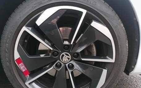 Skoda Octavia IV, 2023 год, 2 750 000 рублей, 11 фотография