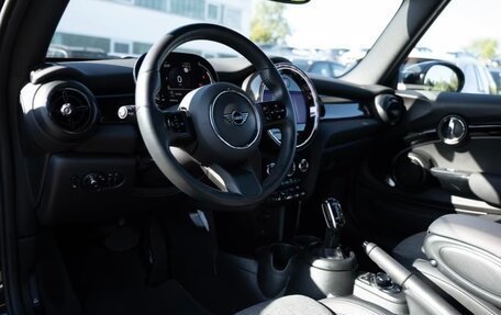 MINI Cabrio, 2023 год, 2 850 000 рублей, 8 фотография