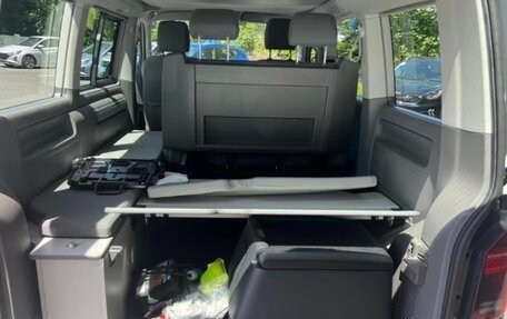 Volkswagen California T6, 2023 год, 6 400 000 рублей, 10 фотография