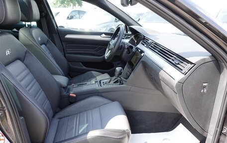 Volkswagen Passat B8 рестайлинг, 2023 год, 3 620 000 рублей, 12 фотография