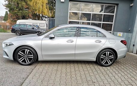 Mercedes-Benz A-Класс, 2023 год, 2 399 999 рублей, 7 фотография