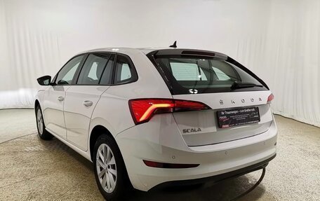 Skoda Scala I, 2024 год, 1 600 000 рублей, 5 фотография