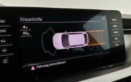 Skoda Scala I, 2024 год, 1 600 000 рублей, 15 фотография