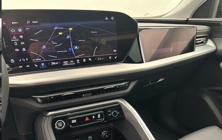 Audi Q5, 2025 год, 7 800 000 рублей, 11 фотография