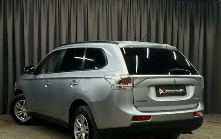 Mitsubishi Outlander III рестайлинг 3, 2012 год, 1 289 900 рублей, 3 фотография