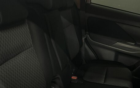 Mitsubishi Outlander III рестайлинг 3, 2012 год, 1 289 900 рублей, 18 фотография