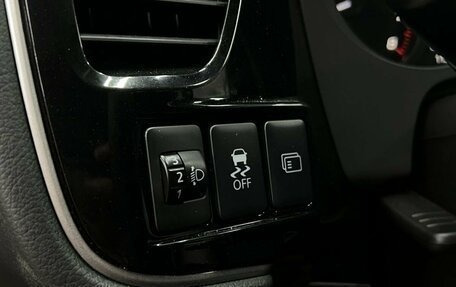 Mitsubishi Outlander III рестайлинг 3, 2012 год, 1 289 900 рублей, 16 фотография