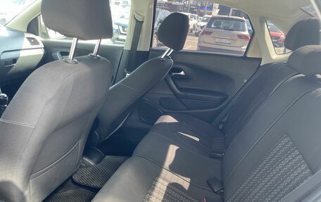 Volkswagen Polo VI (EU Market), 2015 год, 713 500 рублей, 11 фотография