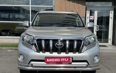 Toyota Land Cruiser Prado 150 рестайлинг 2, 2015 год, 3 800 000 рублей, 2 фотография