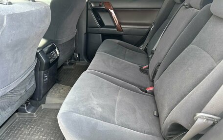 Toyota Land Cruiser Prado 150 рестайлинг 2, 2015 год, 3 800 000 рублей, 9 фотография