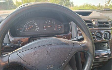 Mitsubishi Galant VIII, 1997 год, 250 000 рублей, 1 фотография