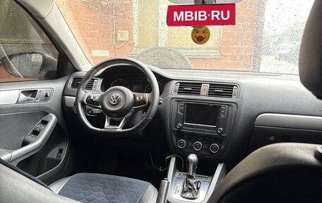 Volkswagen Jetta VI, 2013 год, 935 000 рублей, 6 фотография