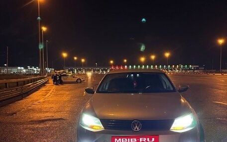 Volkswagen Jetta VI, 2013 год, 935 000 рублей, 7 фотография