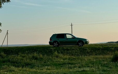 Volkswagen Golf IV, 2000 год, 370 000 рублей, 28 фотография