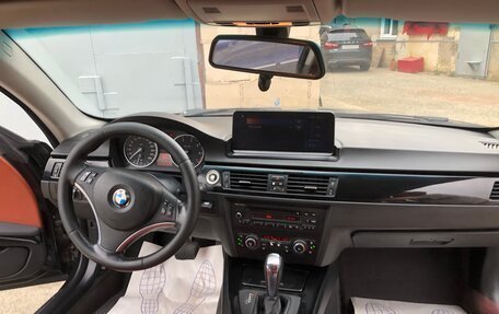 BMW 3 серия, 2010 год, 1 230 000 рублей, 10 фотография