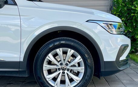 Volkswagen Tiguan II, 2021 год, 2 800 000 рублей, 5 фотография