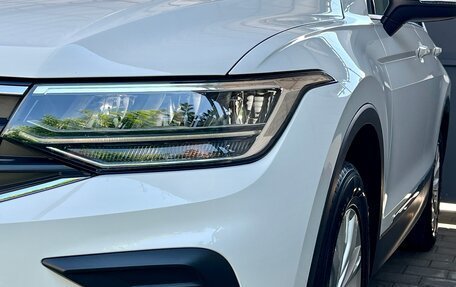 Volkswagen Tiguan II, 2021 год, 2 800 000 рублей, 14 фотография