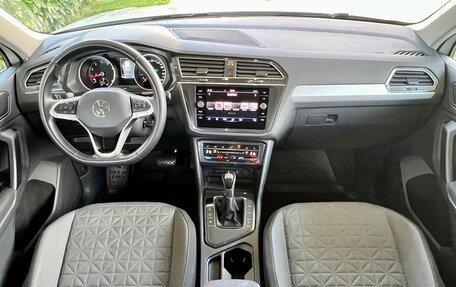 Volkswagen Tiguan II, 2021 год, 2 800 000 рублей, 25 фотография